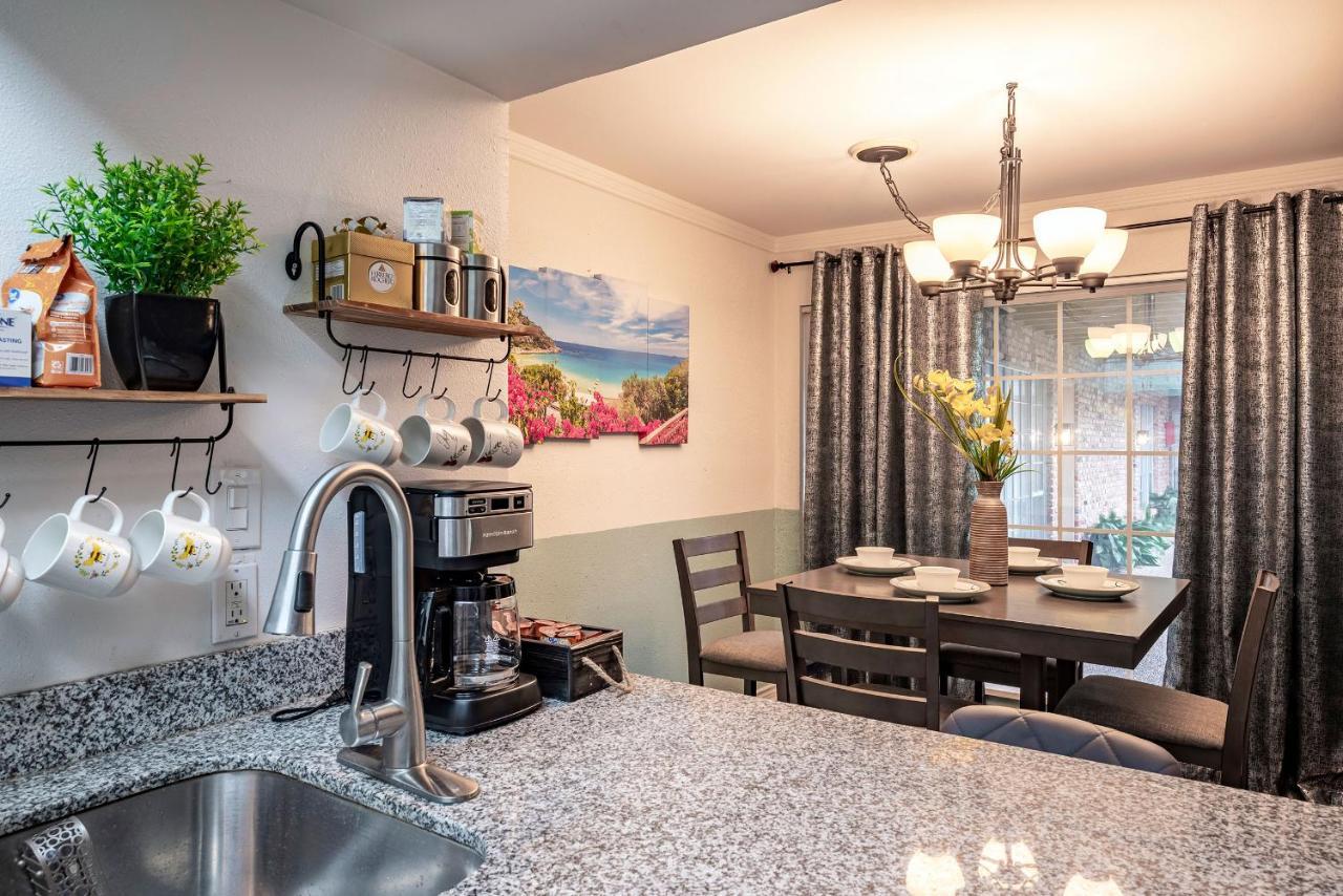 Lovely Comfort Uptown Condo For Houston Trip. Eksteriør billede